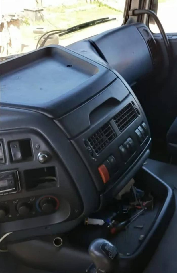 DAF XF 95 - Sattelzugmaschine: das Bild 5 DAF XF 95 - Sattelzugmaschine: das Bild 5