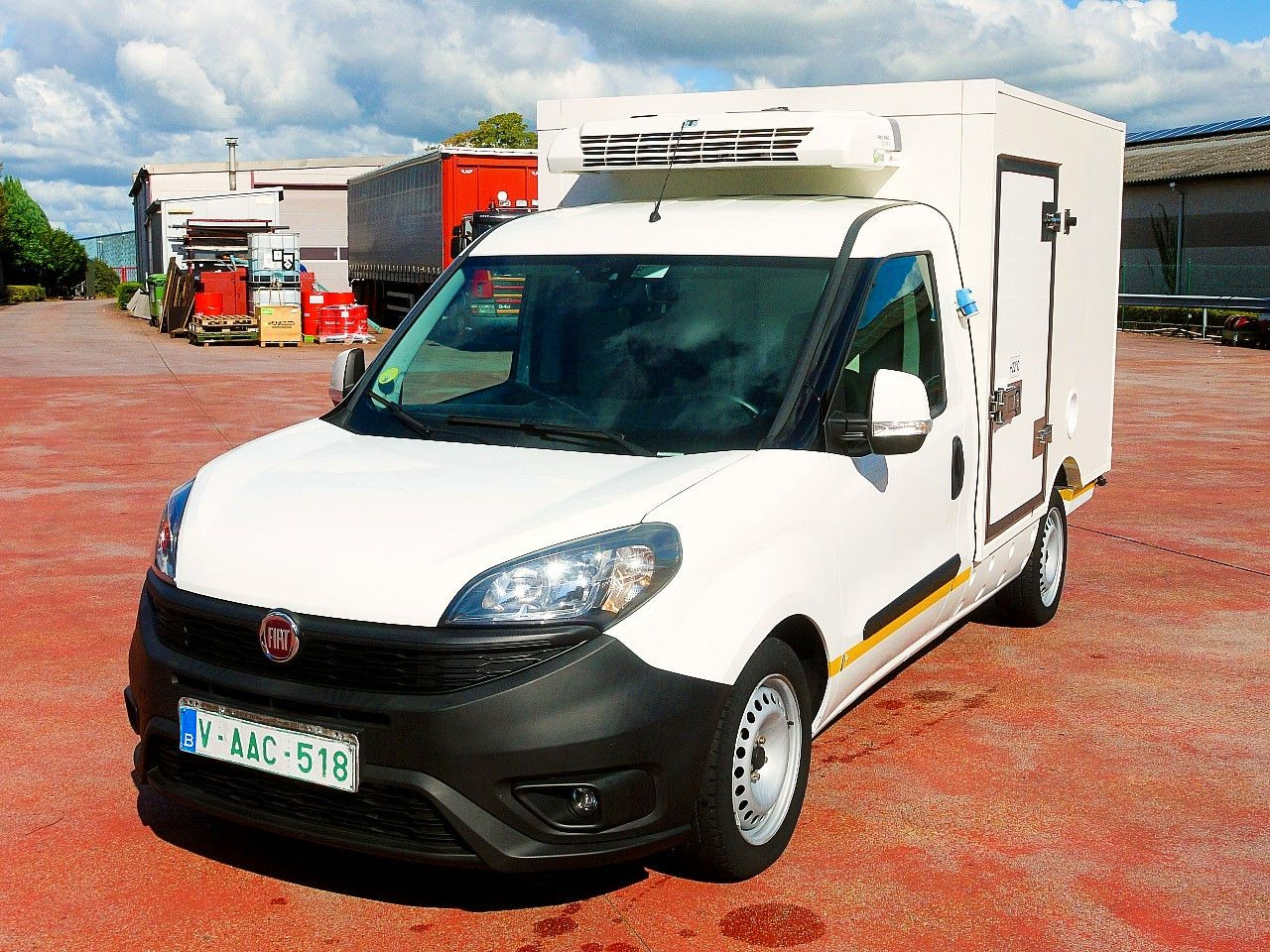 Fiat DOBLO 1.6 KUHLKOFFER THERMOKING MT A/C - Kühltransporter: das Bild 5 Fiat DOBLO 1.6 KUHLKOFFER THERMOKING MT A/C - Kühltransporter: das Bild 5