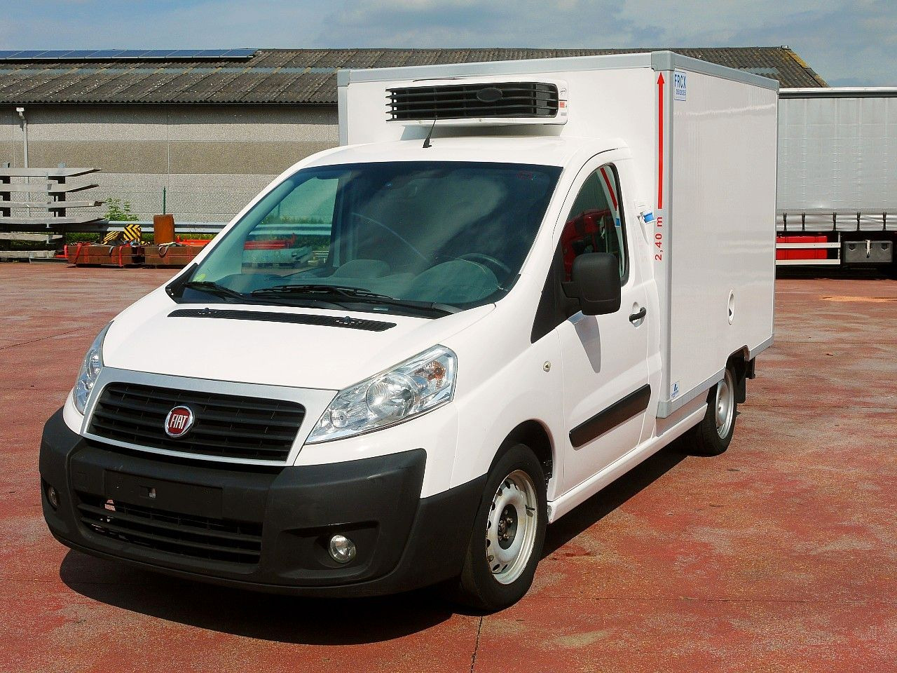 Fiat SCUDO 2.0 KUHLKOFFER CARRIER XARIOS 200 -20C - Kühltransporter: das Bild 5 Fiat SCUDO 2.0 KUHLKOFFER CARRIER XARIOS 200 -20C - Kühltransporter: das Bild 5