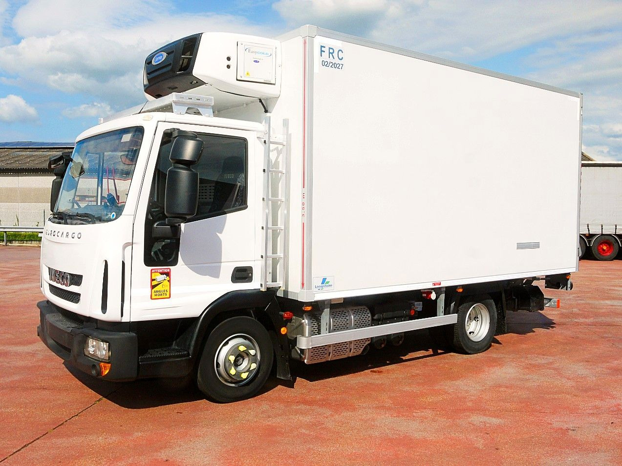 Iveco 90E19 EUROCARGO KUHLKOFFER CARRIER SUPRA 450 €6 - Kühlkoffer LKW: das Bild 4 Iveco 90E19 EUROCARGO KUHLKOFFER CARRIER SUPRA 450 €6 - Kühlkoffer LKW: das Bild 4