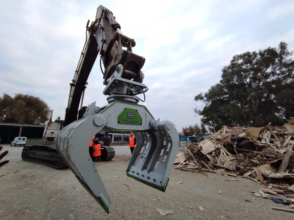 NEU: Greifer für Minibagger SELECTOR SORTIER GRAPPLE - NG ATTACHMENTS: das Bild 6 NEU: Greifer für Minibagger SELECTOR SORTIER GRAPPLE - NG ATTACHMENTS: das Bild 6