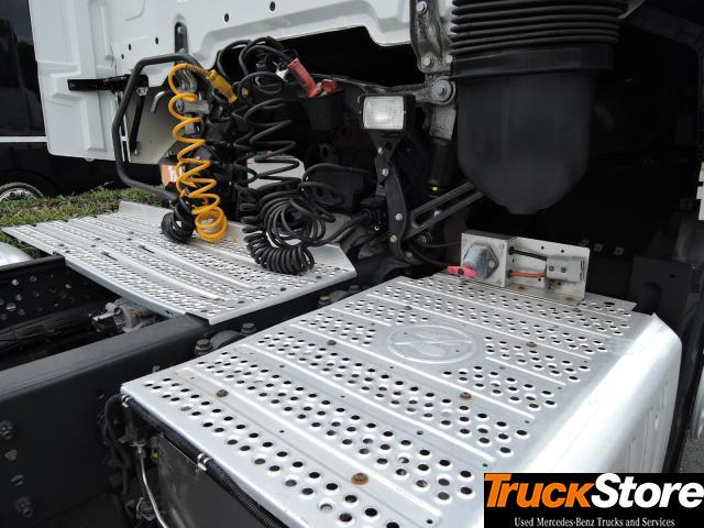 Mercedes-Benz Actros 1843 LS - Sattelzugmaschine: das Bild 2 Mercedes-Benz Actros 1843 LS - Sattelzugmaschine: das Bild 2