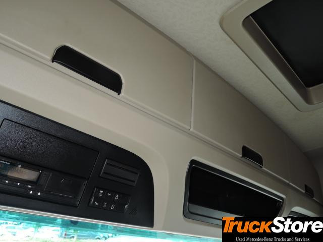 Mercedes-Benz Actros 1845 LS - Sattelzugmaschine: das Bild 2 Mercedes-Benz Actros 1845 LS - Sattelzugmaschine: das Bild 2