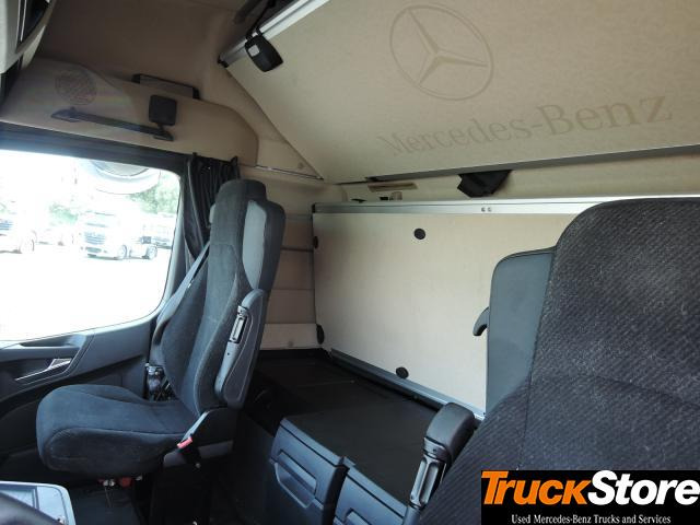 Sattelzugmaschine Mercedes-Benz Actros 1848 LS: das Bild 8 Sattelzugmaschine Mercedes-Benz Actros 1848 LS: das Bild 8