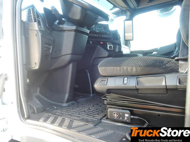 Sattelzugmaschine Mercedes-Benz Actros 1848 LS LS: das Bild 6