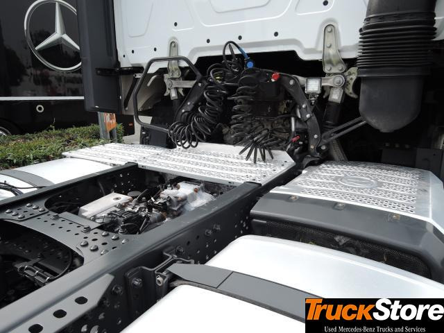 Mercedes-Benz Actros 1851 LS - Sattelzugmaschine: das Bild 2 Mercedes-Benz Actros 1851 LS - Sattelzugmaschine: das Bild 2