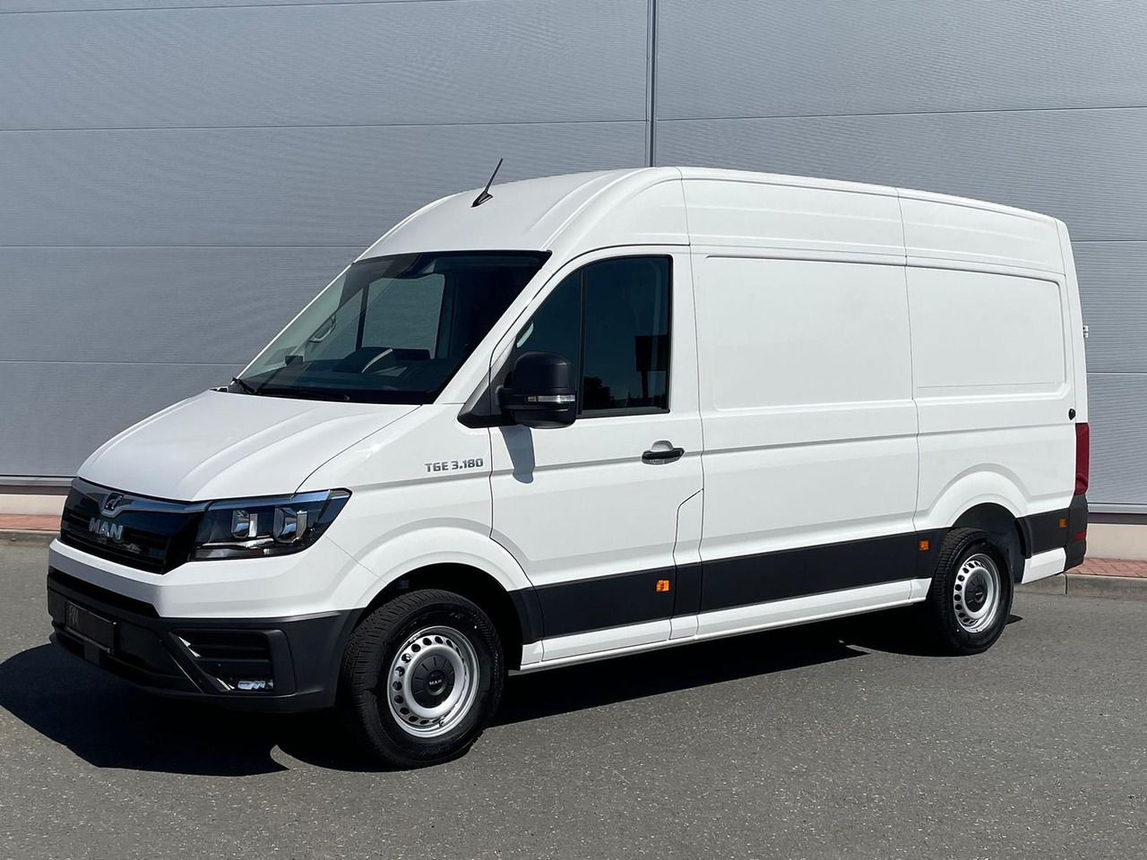 MAN TGE 3.180 L3H3 Kasten KAMERA NAVI DAB SITZH TEMP - Kastenwagen: das Bild 1 MAN TGE 3.180 L3H3 Kasten KAMERA NAVI DAB SITZH TEMP - Kastenwagen: das Bild 1