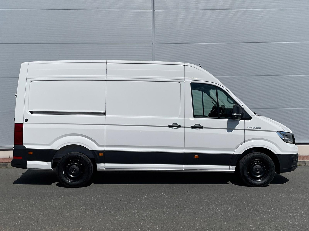 MAN TGE 3.180 L3H3 Kasten STANDHZ ACC NAVI KAMERA - Kastenwagen: das Bild 5 MAN TGE 3.180 L3H3 Kasten STANDHZ ACC NAVI KAMERA - Kastenwagen: das Bild 5