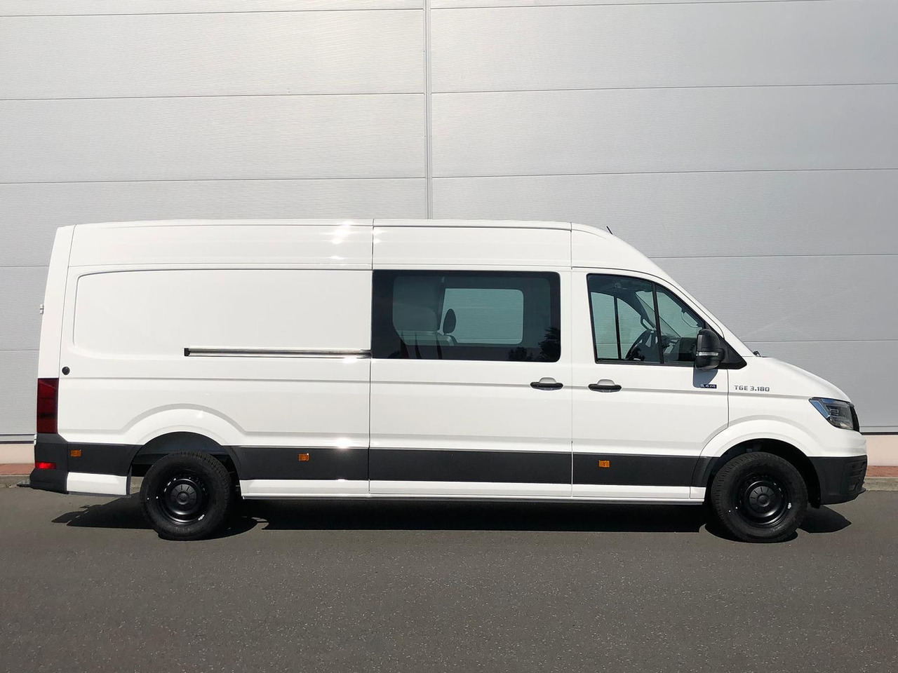 MAN TGE 3.180 L4H3 4x4 MIXTO LED STANDHZ TEMP DIFF - Kastenwagen, Transporter mit Doppelkabine: das Bild 5 MAN TGE 3.180 L4H3 4x4 MIXTO LED STANDHZ TEMP DIFF - Kastenwagen, Transporter mit Doppelkabine: das Bild 5