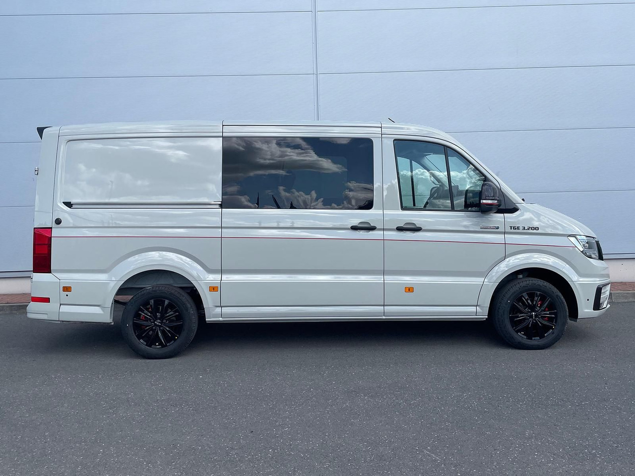 MAN TGE 3.200 L3H2 MIXTO 4x4 Individual S ACC STHZ - Kastenwagen, Transporter mit Doppelkabine: das Bild 5 MAN TGE 3.200 L3H2 MIXTO 4x4 Individual S ACC STHZ - Kastenwagen, Transporter mit Doppelkabine: das Bild 5