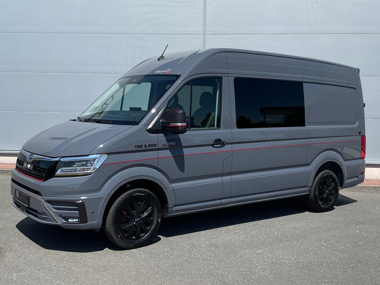MAN TGE 3.200 L3H3 MIXTO 4x4 Individual S ACC STHZ - Kastenwagen, Transporter mit Doppelkabine: das Bild 1 MAN TGE 3.200 L3H3 MIXTO 4x4 Individual S ACC STHZ - Kastenwagen, Transporter mit Doppelkabine: das Bild 1