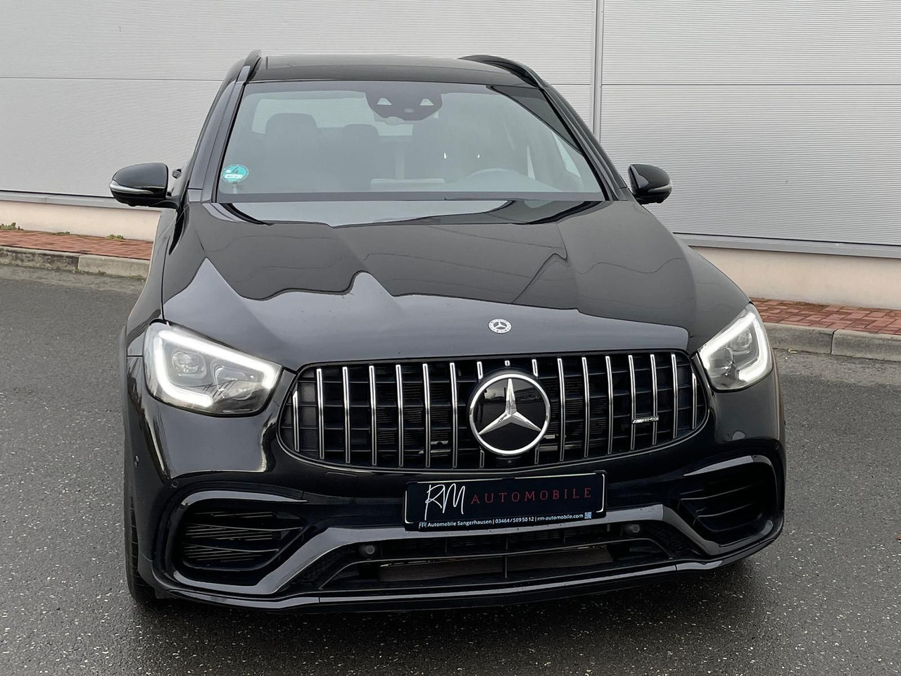 Mercedes-Benz GLC 63 AMG GLC 63 S AMG 4Matic LEDER PANO SITZHZ - SUV/ Geländewagen: das Bild 3 Mercedes-Benz GLC 63 AMG GLC 63 S AMG 4Matic LEDER PANO SITZHZ - SUV/ Geländewagen: das Bild 3