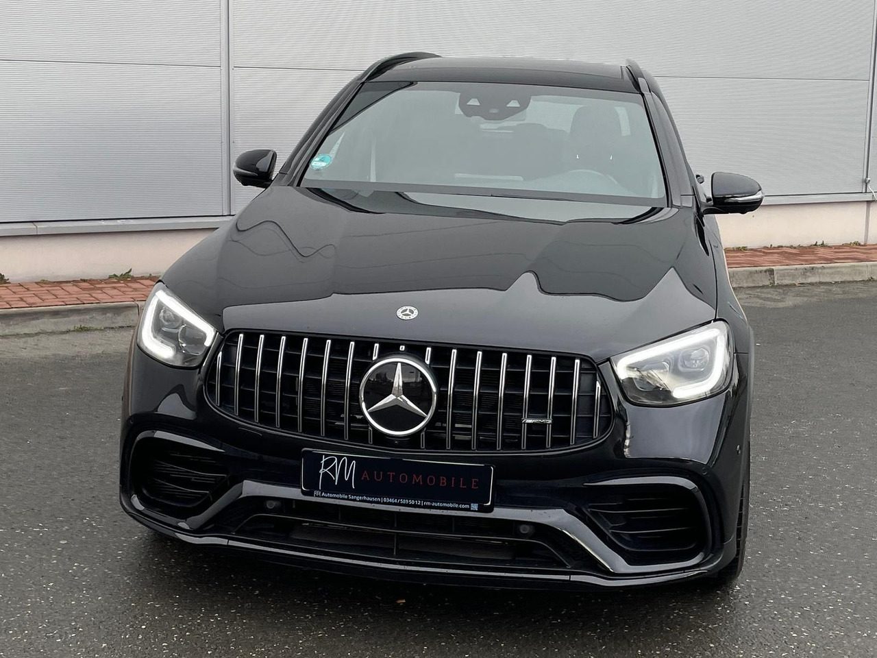 Mercedes-Benz GLC 63 AMG GLC 63 S AMG 4Matic LEDER PANO SITZHZ - SUV/ Geländewagen: das Bild 4 Mercedes-Benz GLC 63 AMG GLC 63 S AMG 4Matic LEDER PANO SITZHZ - SUV/ Geländewagen: das Bild 4