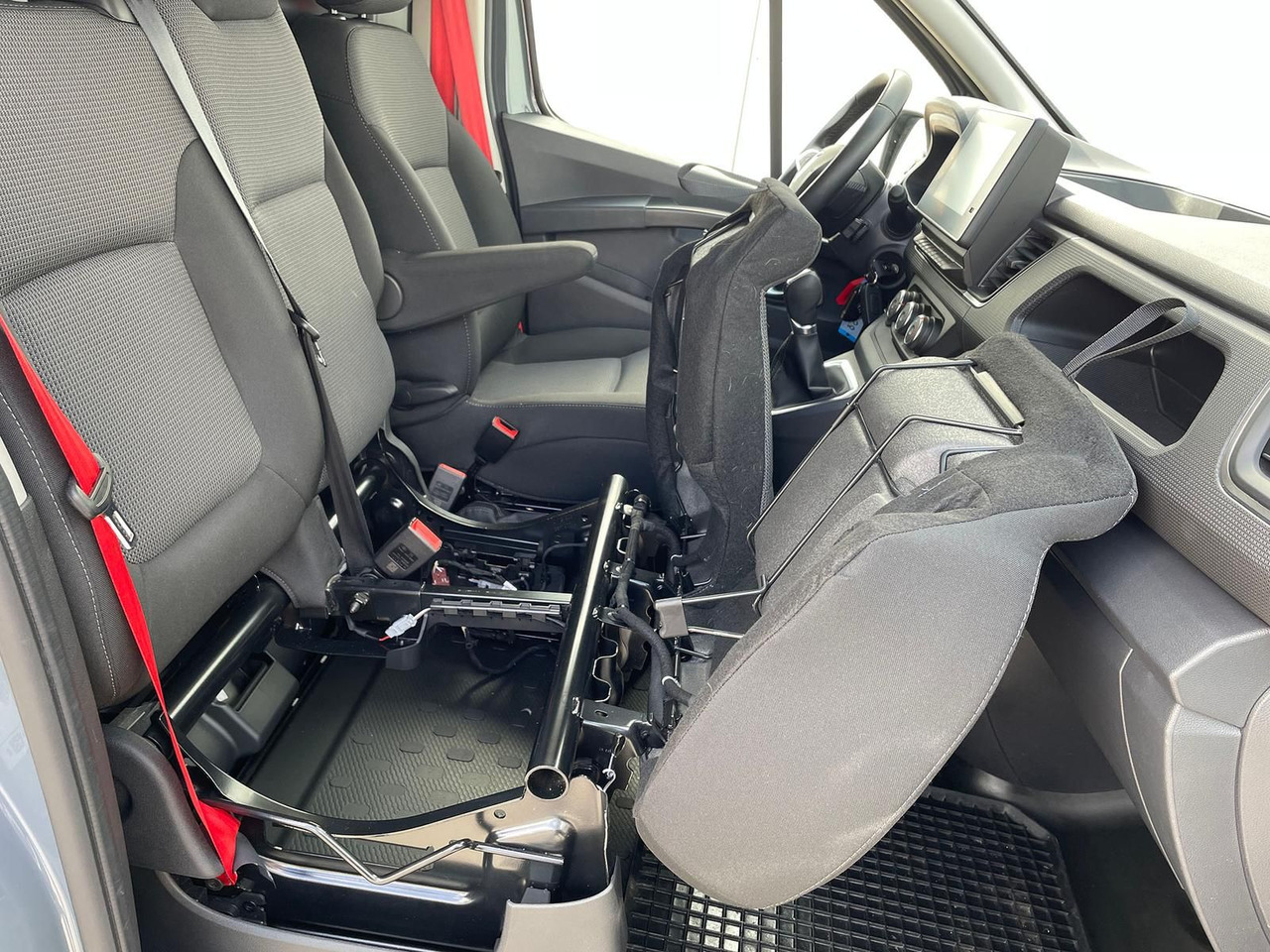 Kastenwagen Renault Trafic Kasten RED EDITION L1H1 AHK LED DAB MFL: das Bild 21