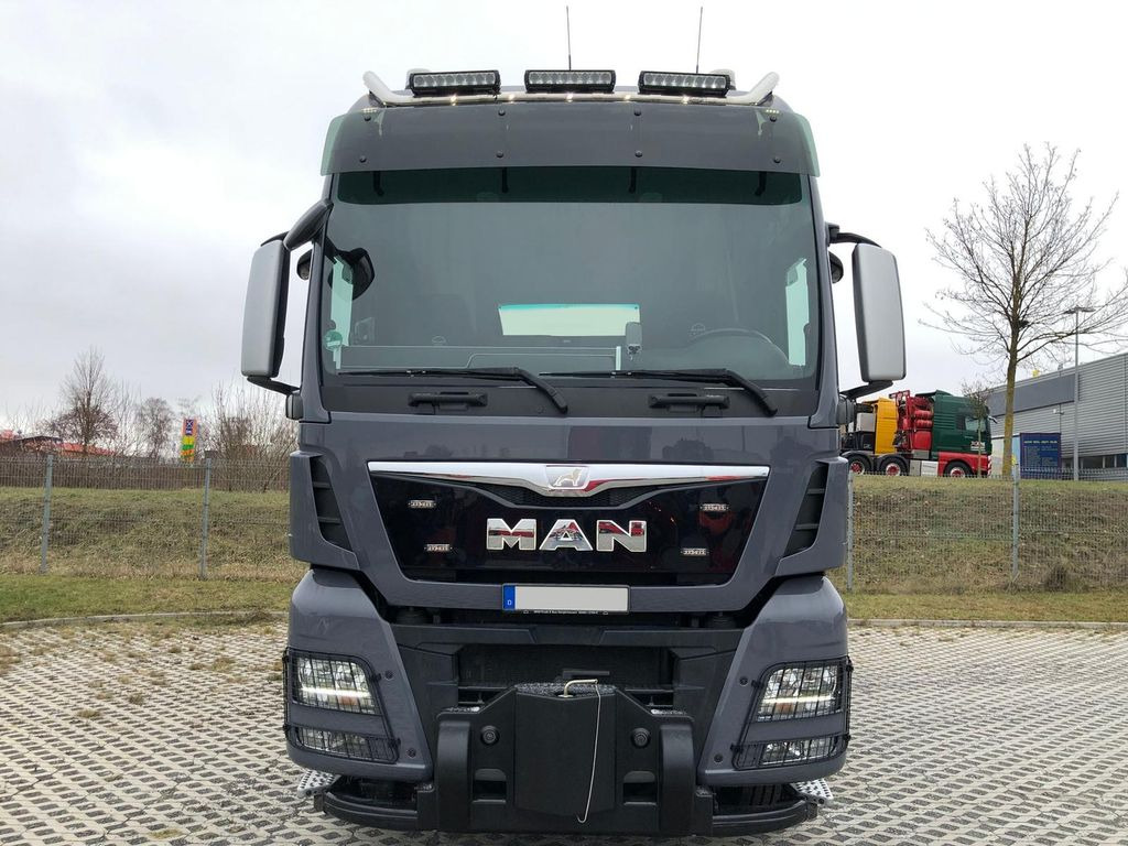MAN TGX 41.640 8x4 Euro 6,Schwerlast 250t MAN TGX 41.640 8x4 Euro 6,Schwerlast 250t - Sattelzugmaschine: das Bild 3 MAN TGX 41.640 8x4 Euro 6,Schwerlast 250t MAN TGX 41.640 8x4 Euro 6,Schwerlast 250t - Sattelzugmaschine: das Bild 3