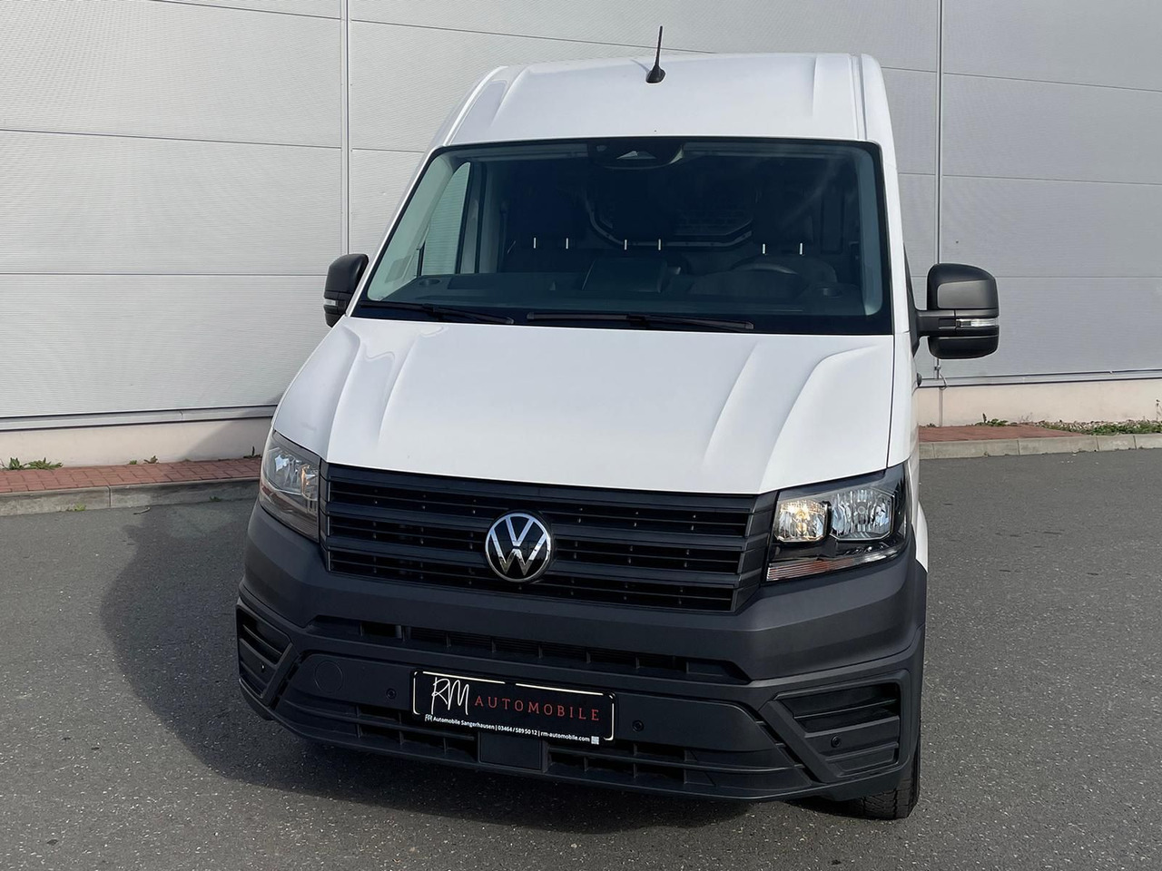 Volkswagen Crafter Kasten 35 L4H3 Autom. NAVI KAMERA KLIMA - Kastenwagen: das Bild 4 Volkswagen Crafter Kasten 35 L4H3 Autom. NAVI KAMERA KLIMA - Kastenwagen: das Bild 4
