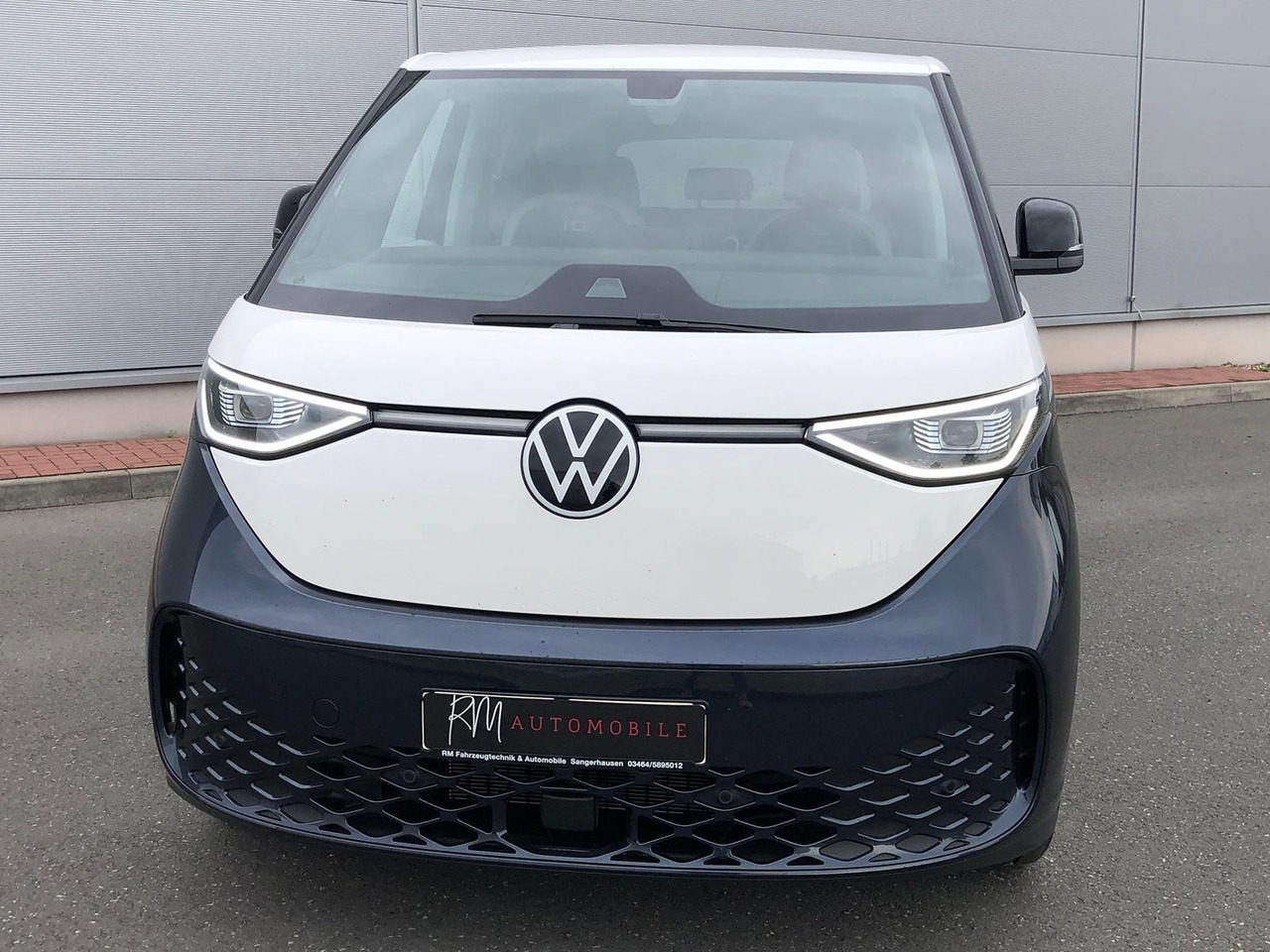 Volkswagen ID. Buzz 150 kW Pro AHK ACC MATRIX LED KEYLESS - Personentransporter, Elektro-Transporter: das Bild 4 Volkswagen ID. Buzz 150 kW Pro AHK ACC MATRIX LED KEYLESS - Personentransporter, Elektro-Transporter: das Bild 4