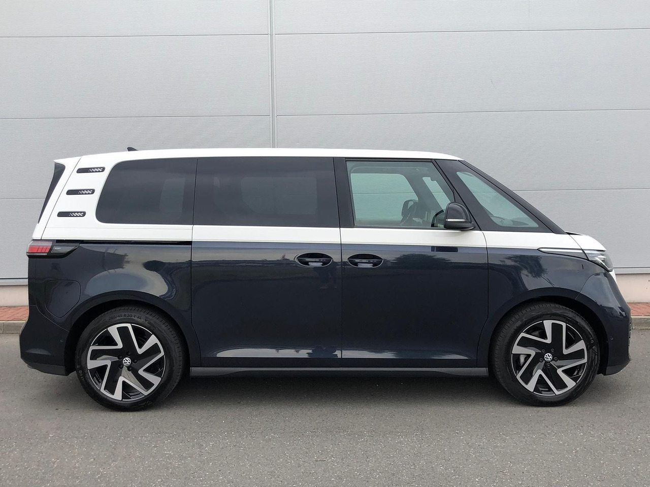 Volkswagen ID. Buzz 150 kW Pro AHK ACC MATRIX LED KEYLESS - Personentransporter, Elektro-Transporter: das Bild 5 Volkswagen ID. Buzz 150 kW Pro AHK ACC MATRIX LED KEYLESS - Personentransporter, Elektro-Transporter: das Bild 5