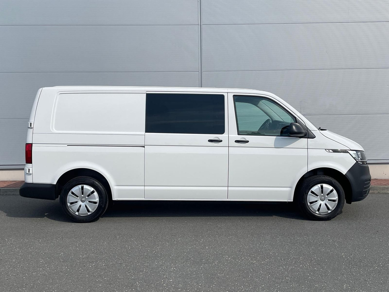 Volkswagen T6.1 Transporter MIXTO LR 2.0 TDI KLIMA PDC - Kastenwagen, Transporter mit Doppelkabine: das Bild 5 Volkswagen T6.1 Transporter MIXTO LR 2.0 TDI KLIMA PDC - Kastenwagen, Transporter mit Doppelkabine: das Bild 5