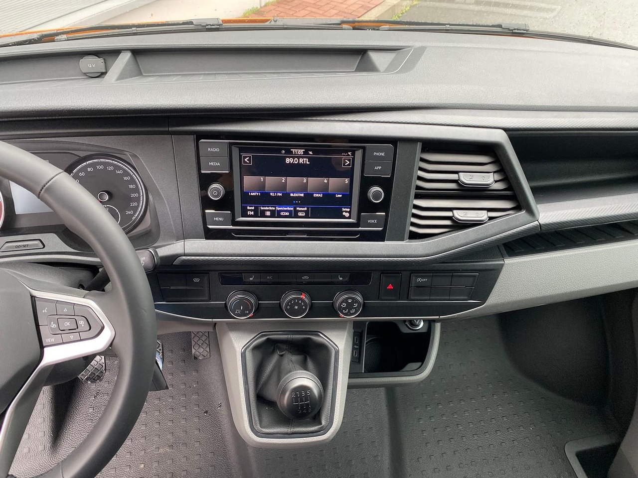 Kastenwagen, Transporter mit Doppelkabine Volkswagen T6.1 Transporter MIXTO lang LED PDC KLIMA SITZH: das Bild 15