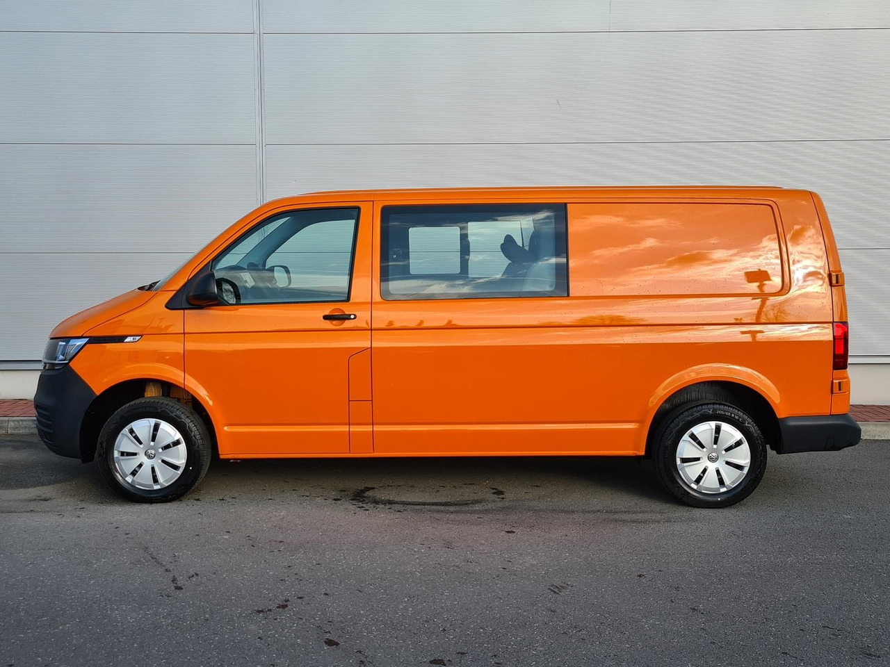 Kastenwagen, Transporter mit Doppelkabine Volkswagen T6.1 Transporter MIXTO lang LED PDC KLIMA SITZH: das Bild 6