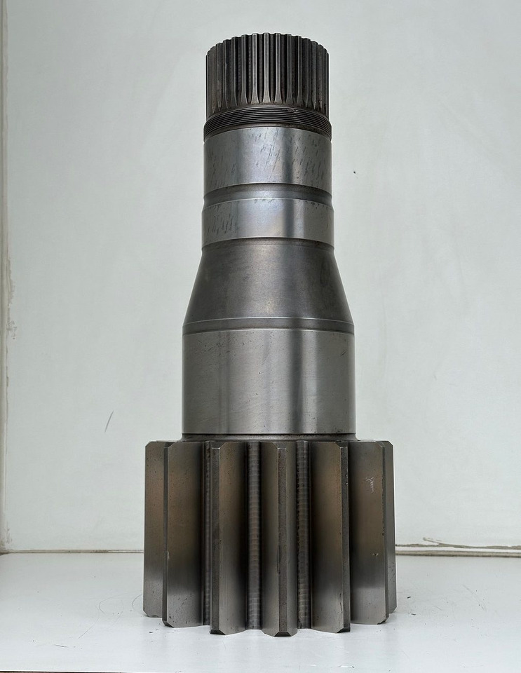 Liebherr Abtriebswelle ID-Nr.932146001 - ID-Nr.90214879 - ID-Nr.12970900. LH110, LOS974, P974, P976, R974, R976, R980, P995, R9200, R9200E, R995. #RE32877# - Schwenkmotor für Baumaschine: das Bild 2 Liebherr Abtriebswelle ID-Nr.932146001 - ID-Nr.90214879 - ID-Nr.12970900. LH110, LOS974, P974, P976, R974, R976, R980, P995, R9200, R9200E, R995. #RE32877# - Schwenkmotor für Baumaschine: das Bild 2