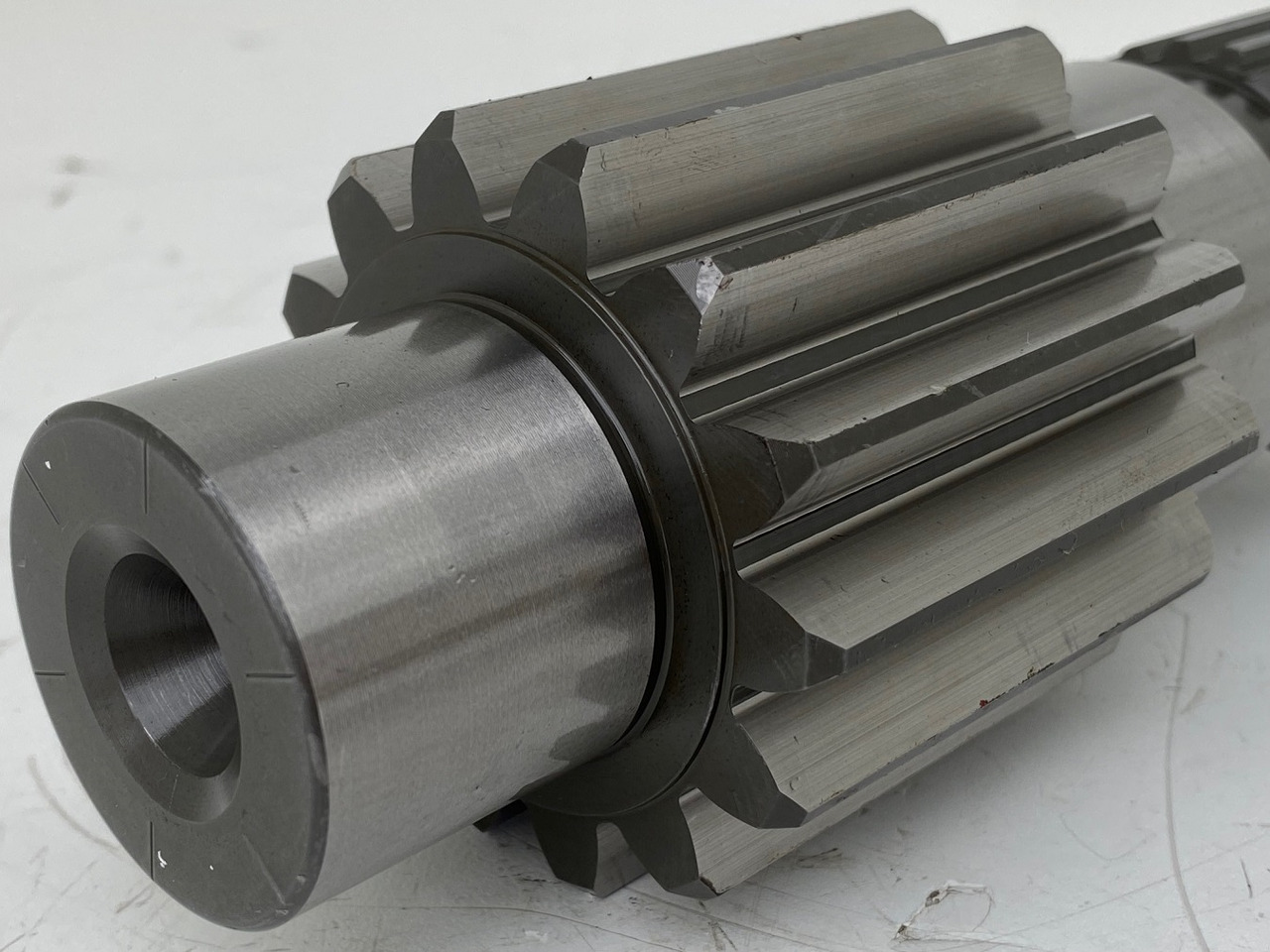 Liebherr Antriebswelle ID-Nr.968458701. FAT450F527, FAT450E510, FAT450E542, FAT450F550, FAT450E504, FAT450E505. #AN100502# - Antriebswelle für Baumaschine: das Bild 4 Liebherr Antriebswelle ID-Nr.968458701. FAT450F527, FAT450E510, FAT450E542, FAT450F550, FAT450E504, FAT450E505. #AN100502# - Antriebswelle für Baumaschine: das Bild 4