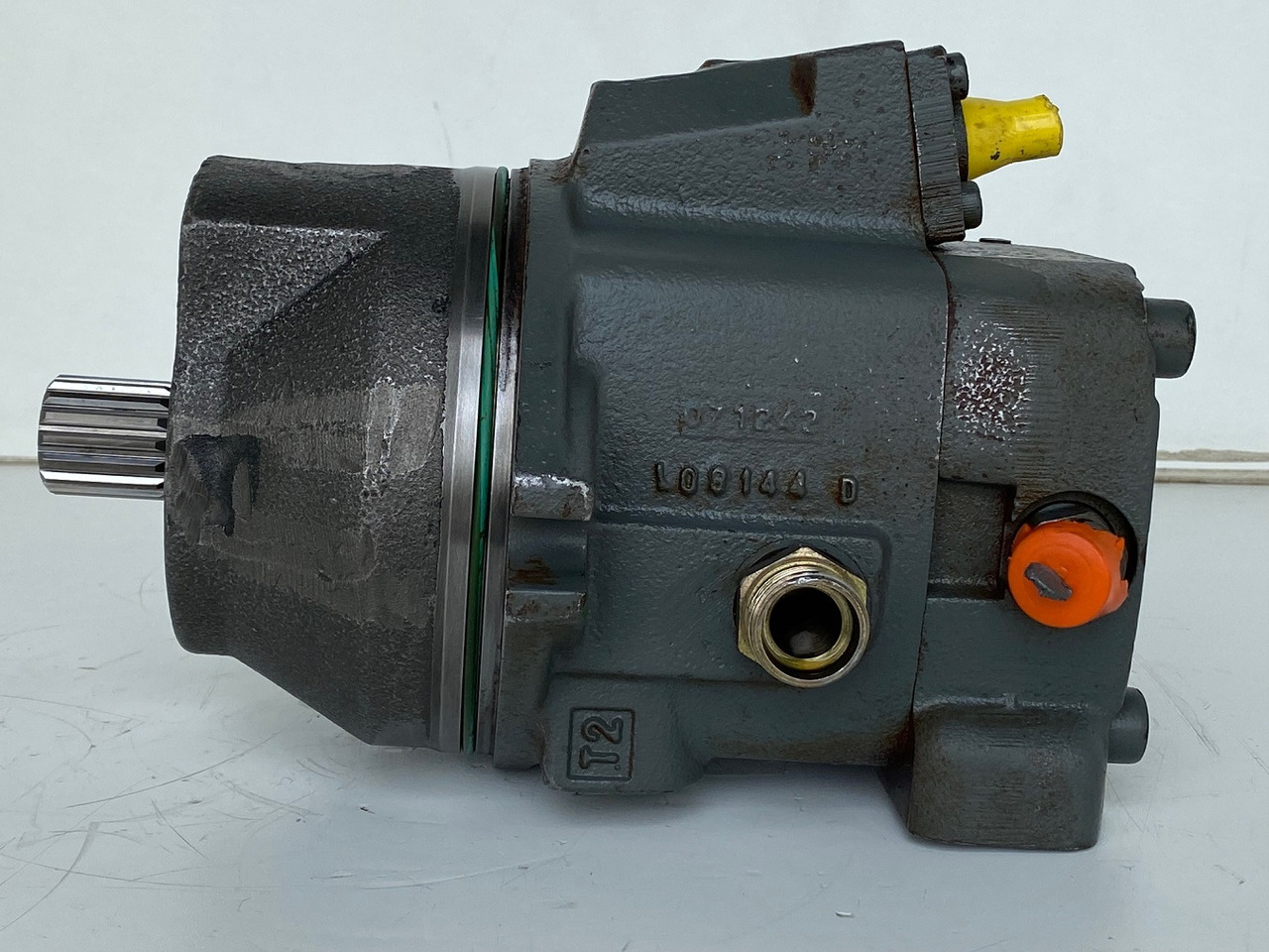 Liebherr Hydraulikeinbaumotor FMV075, ID-Nr.9073978. LOS914, LOS924, R902, R904, R912, R914, R922, R924, R924 COMP, R924 COMPA. #13038# - Hydraulikmotor für Kettenbagger: das Bild 4 Liebherr Hydraulikeinbaumotor FMV075, ID-Nr.9073978. LOS914, LOS924, R902, R904, R912, R914, R922, R924, R924 COMP, R924 COMPA. #13038# - Hydraulikmotor für Kettenbagger: das Bild 4