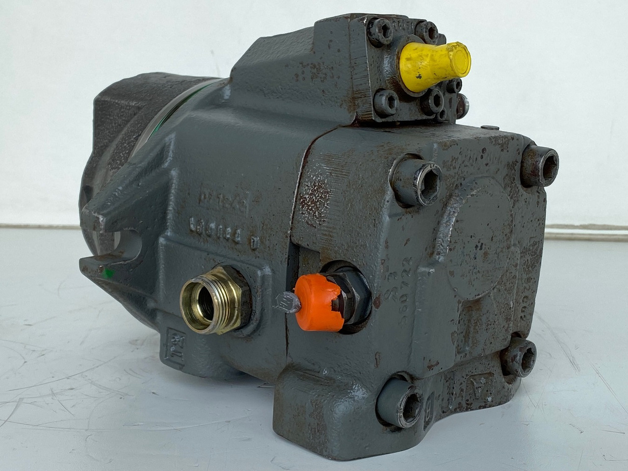 Liebherr Hydraulikeinbaumotor FMV075, ID-Nr.9073978. LOS914, LOS924, R902, R904, R912, R914, R922, R924, R924 COMP, R924 COMPA. #13038# - Hydraulikmotor für Kettenbagger: das Bild 5 Liebherr Hydraulikeinbaumotor FMV075, ID-Nr.9073978. LOS914, LOS924, R902, R904, R912, R914, R922, R924, R924 COMP, R924 COMPA. #13038# - Hydraulikmotor für Kettenbagger: das Bild 5