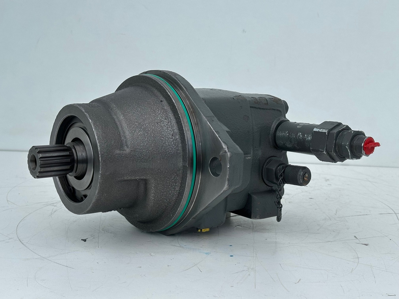 Liebherr Original Hydraulikeinbaumotor FMF045. ID-Nr.12464105. SAT250/287. LH18M, LH22C, LH22M, LH24M, LH26EC, LH26EM, LH26M. #12464105.0854# - Schwenkmotor für Baumaschine: das Bild 4 Liebherr Original Hydraulikeinbaumotor FMF045. ID-Nr.12464105. SAT250/287. LH18M, LH22C, LH22M, LH24M, LH26EC, LH26EM, LH26M. #12464105.0854# - Schwenkmotor für Baumaschine: das Bild 4