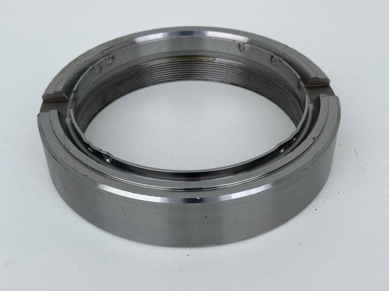 Liebherr Original Nutmutter ID-Nr.9443117 - ID-Nr.944311703. LH110,A974,LOS974,P974,P976,R974,R976,R980,P994,P995,R944,R995. #944311703.30.12.02# - Schwenkmotor für Baumaschine: das Bild 2 Liebherr Original Nutmutter ID-Nr.9443117 - ID-Nr.944311703. LH110,A974,LOS974,P974,P976,R974,R976,R980,P994,P995,R944,R995. #944311703.30.12.02# - Schwenkmotor für Baumaschine: das Bild 2
