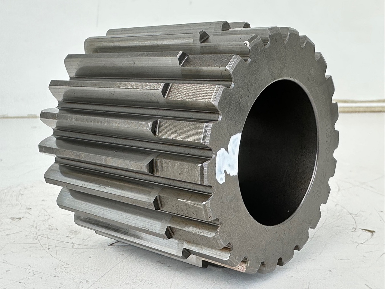 Liebherr Sonnenrad ID-Nr.9442837. FAT350 - FAT350P022 - FAT350P032 - FAT350P059 - FAT350P062 - FAT350P068 - FAT350P079. LH22, LOS103, ER912, LOS914, LOS924 COMP, R313, R317, R900, R902, R904, R912, - Fahrantrieb für Kettenbagger: das Bild 4 Liebherr Sonnenrad ID-Nr.9442837. FAT350 - FAT350P022 - FAT350P032 - FAT350P059 - FAT350P062 - FAT350P068 - FAT350P079. LH22, LOS103, ER912, LOS914, LOS924 COMP, R313, R317, R900, R902, R904, R912, - Fahrantrieb für Kettenbagger: das Bild 4