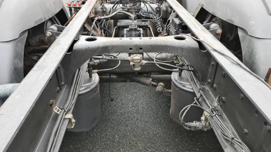 Scania P 400 6x2 RECHTSLENKER(Nr. 5018) - Fahrgestell LKW: das Bild 5 Scania P 400 6x2 RECHTSLENKER(Nr. 5018) - Fahrgestell LKW: das Bild 5