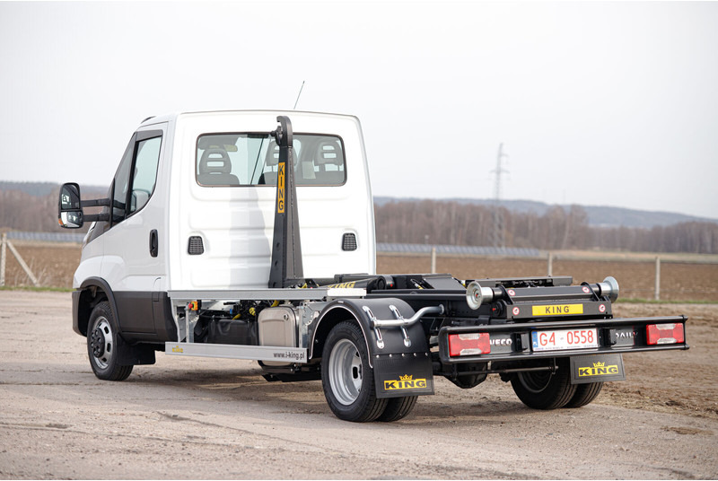 Iveco Daily 70C18 - Abrollkipper: das Bild 1 Iveco Daily 70C18 - Abrollkipper: das Bild 1