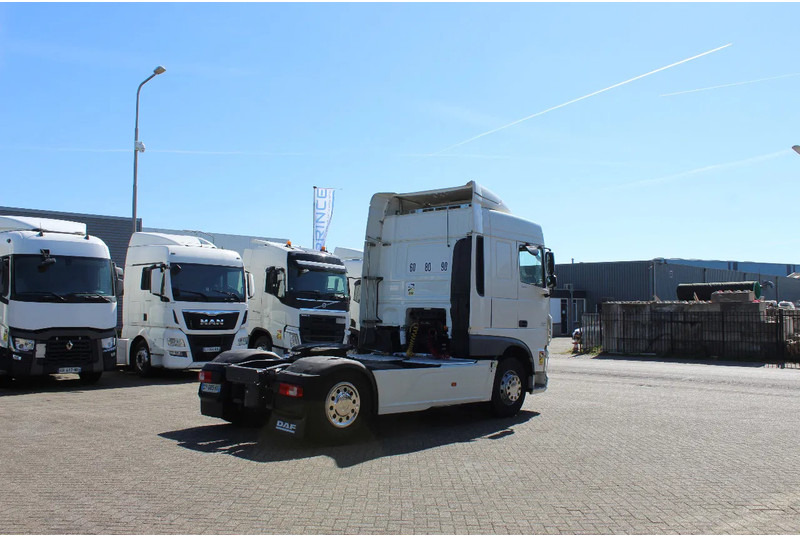 DAF XF 106.460 * EURO6 * 4X2 * - Sattelzugmaschine: das Bild 4 DAF XF 106.460 * EURO6 * 4X2 * - Sattelzugmaschine: das Bild 4