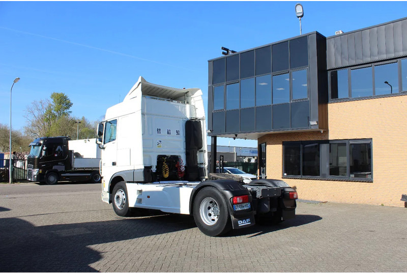 DAF XF 106.460 * EURO6 * 4X2 * - Sattelzugmaschine: das Bild 2 DAF XF 106.460 * EURO6 * 4X2 * - Sattelzugmaschine: das Bild 2
