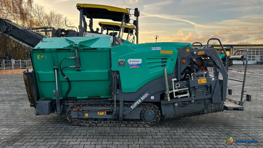Vögele SUPER 800i / AB220TV (1,20 - 2,20 m) - Asphaltfertiger/ Straßenfertiger: das Bild 1 Vögele SUPER 800i / AB220TV (1,20 - 2,20 m) - Asphaltfertiger/ Straßenfertiger: das Bild 1