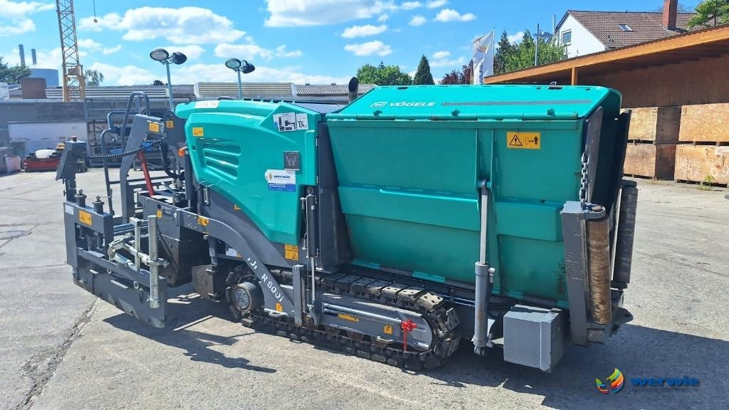 Vögele SUPER 800i / AB220TV (1,20 - 2,20 m) - Asphaltfertiger/ Straßenfertiger: das Bild 1 Vögele SUPER 800i / AB220TV (1,20 - 2,20 m) - Asphaltfertiger/ Straßenfertiger: das Bild 1