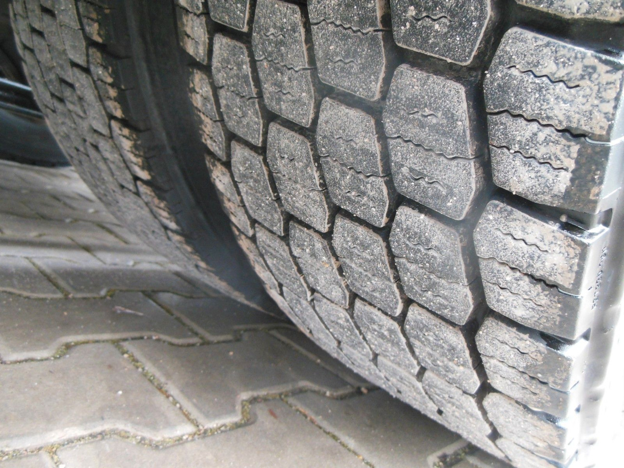 Sattelzugmaschine MAN TGX 18.480 LLS-U, LOWDECK + KRONE MEGA MAN TGX 18.480 LLS-U, LOWDECK: das Bild 7