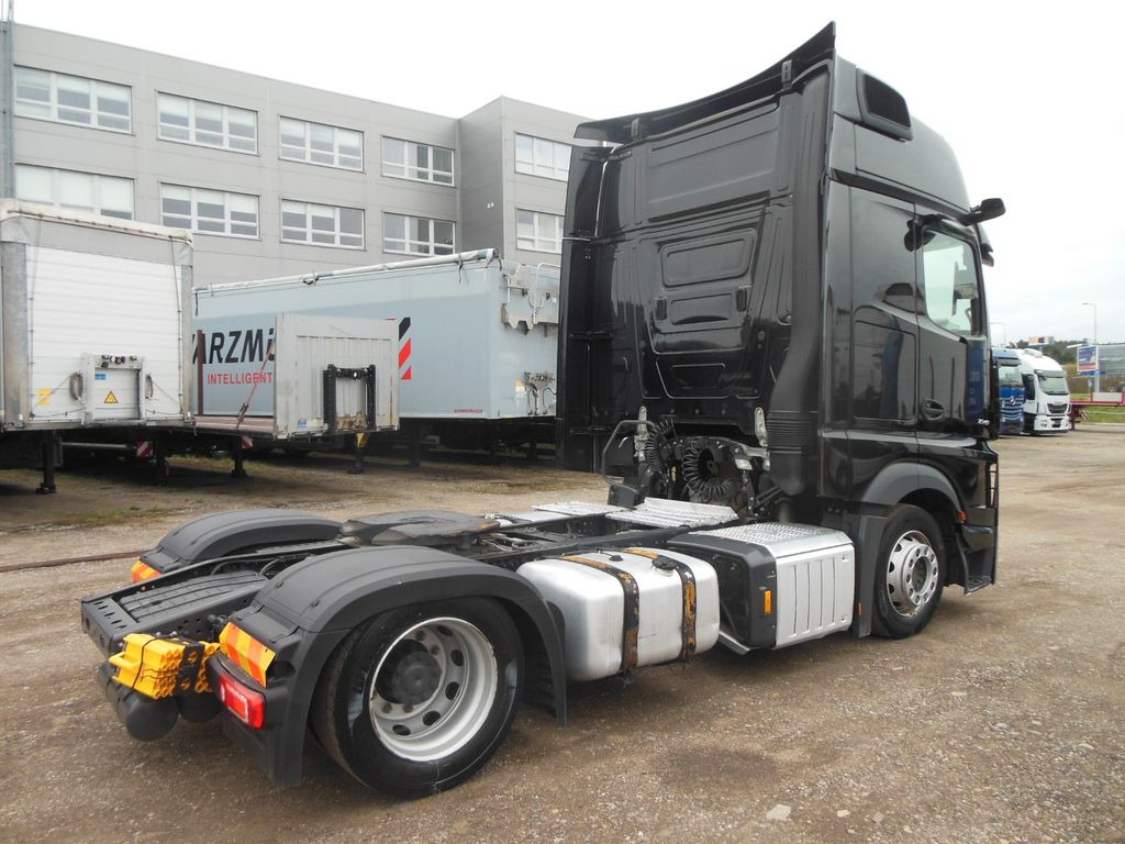 Mercedes-Benz 1848 ACTROS, LOWDECK, GIGA SPACE, STANDKLIMA - Sattelzugmaschine: das Bild 3 Mercedes-Benz 1848 ACTROS, LOWDECK, GIGA SPACE, STANDKLIMA - Sattelzugmaschine: das Bild 3
