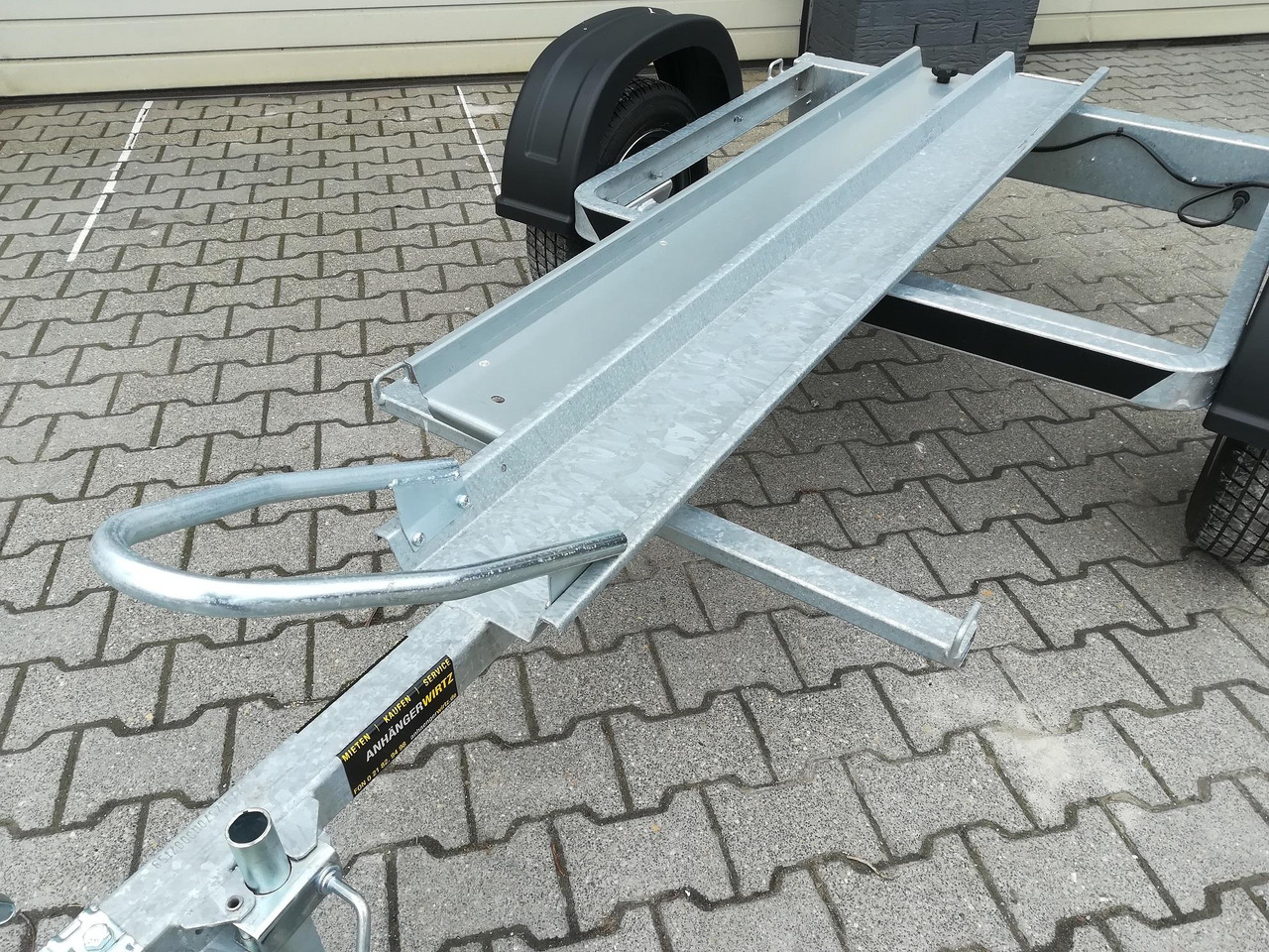 Motorradanhänger Moto 1 750 200x107cm 1ner Motorrad Januar Online Angebot - Motorradanhänger: das Bild 4 Motorradanhänger Moto 1 750 200x107cm 1ner Motorrad Januar Online Angebot - Motorradanhänger: das Bild 4