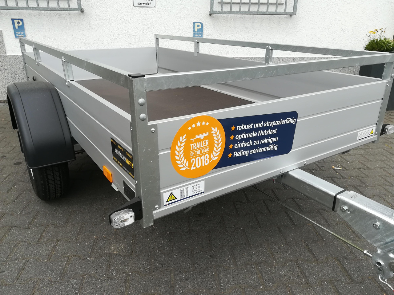 Saris Anhänger DV135 McAlu Pro MP 255x133x43cm (S) 1350kg Online Aktion Modell 2024 - PKW Anhänger: das Bild 5 Saris Anhänger DV135 McAlu Pro MP 255x133x43cm (S) 1350kg Online Aktion Modell 2024 - PKW Anhänger: das Bild 5