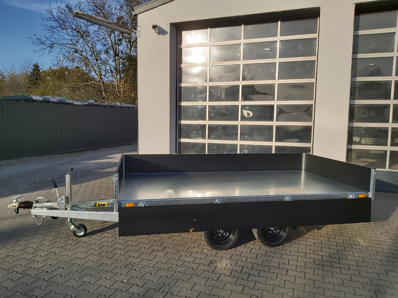 Saris Kipper K3 356 184 3500 2 E 356x184x35cm black edition Elektro Rampen Stützen (L) 3500kg - Kipper Anhänger: das Bild 2 Saris Kipper K3 356 184 3500 2 E 356x184x35cm black edition Elektro Rampen Stützen (L) 3500kg - Kipper Anhänger: das Bild 2