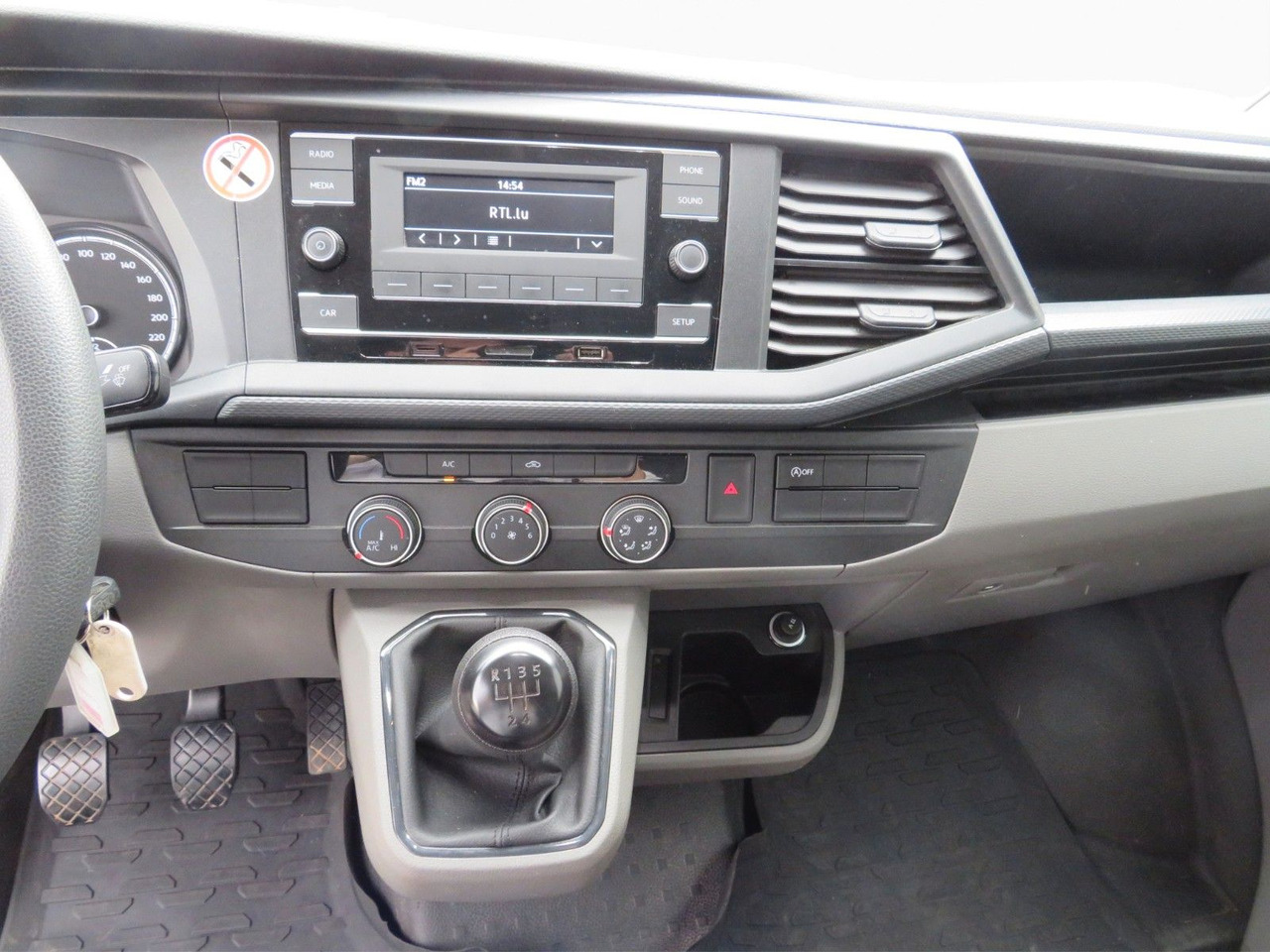 Kleintransporter Volkswagen T6.1 Transporter 2.0 TDI Kasten: das Bild 11