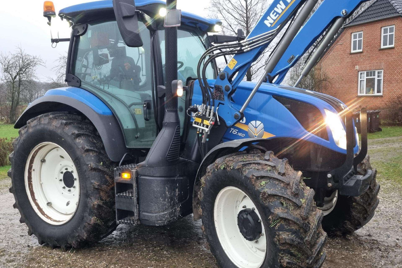 New Holland T.160 - Traktor: das Bild 1 New Holland T.160 - Traktor: das Bild 1