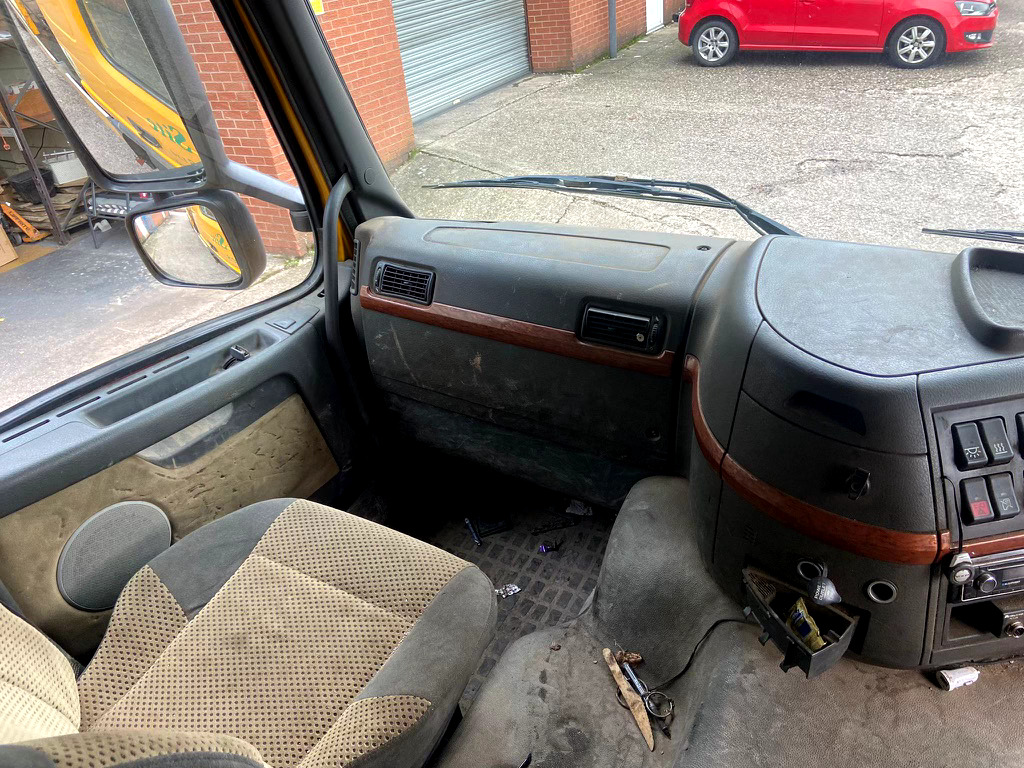 VOLVO FM9 340 6x2 - Leasing VOLVO FM9 340 6x2: das Bild 8