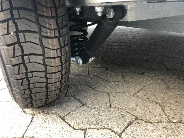 Cheval Liberte Debon Roadster 500 Alu + Türe 2000 kg, 100 km/h, 320x167x200cm - Koffer Anhänger: das Bild 3 Cheval Liberte Debon Roadster 500 Alu + Türe 2000 kg, 100 km/h, 320x167x200cm - Koffer Anhänger: das Bild 3