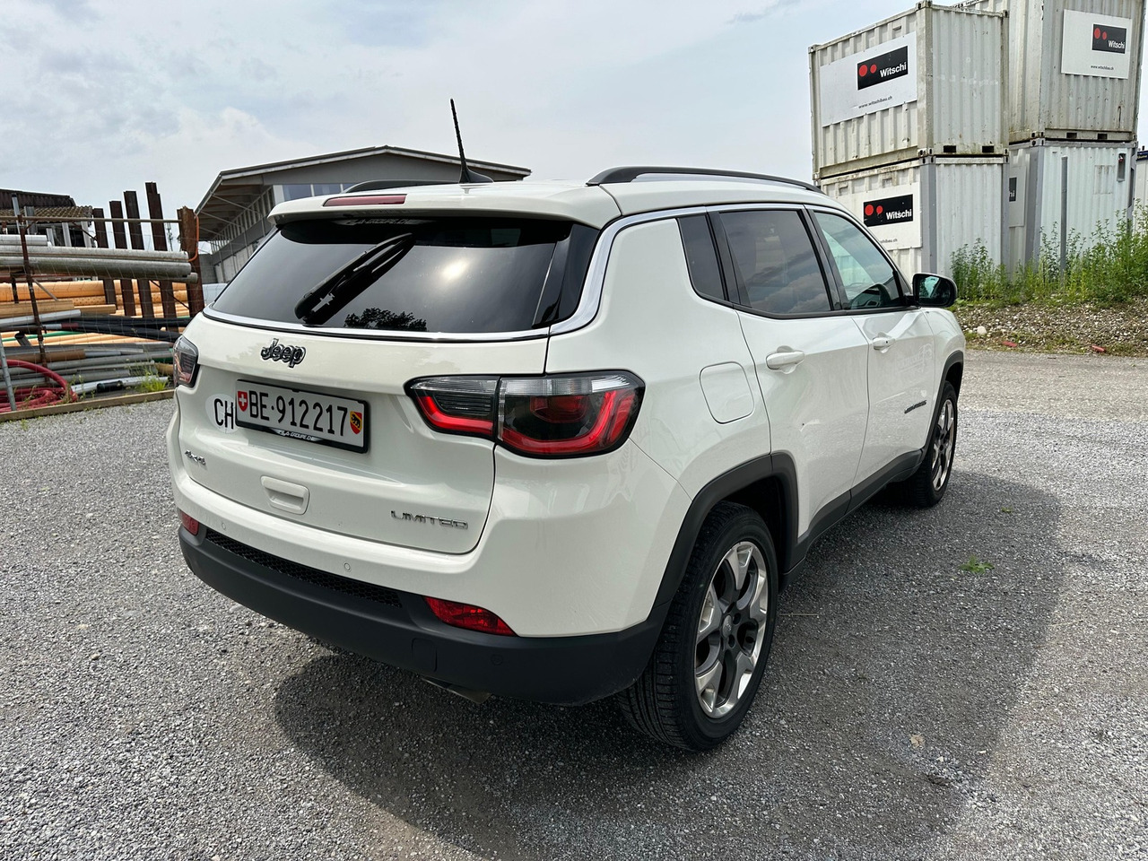 SUV/ Geländewagen JEEP: das Bild 11