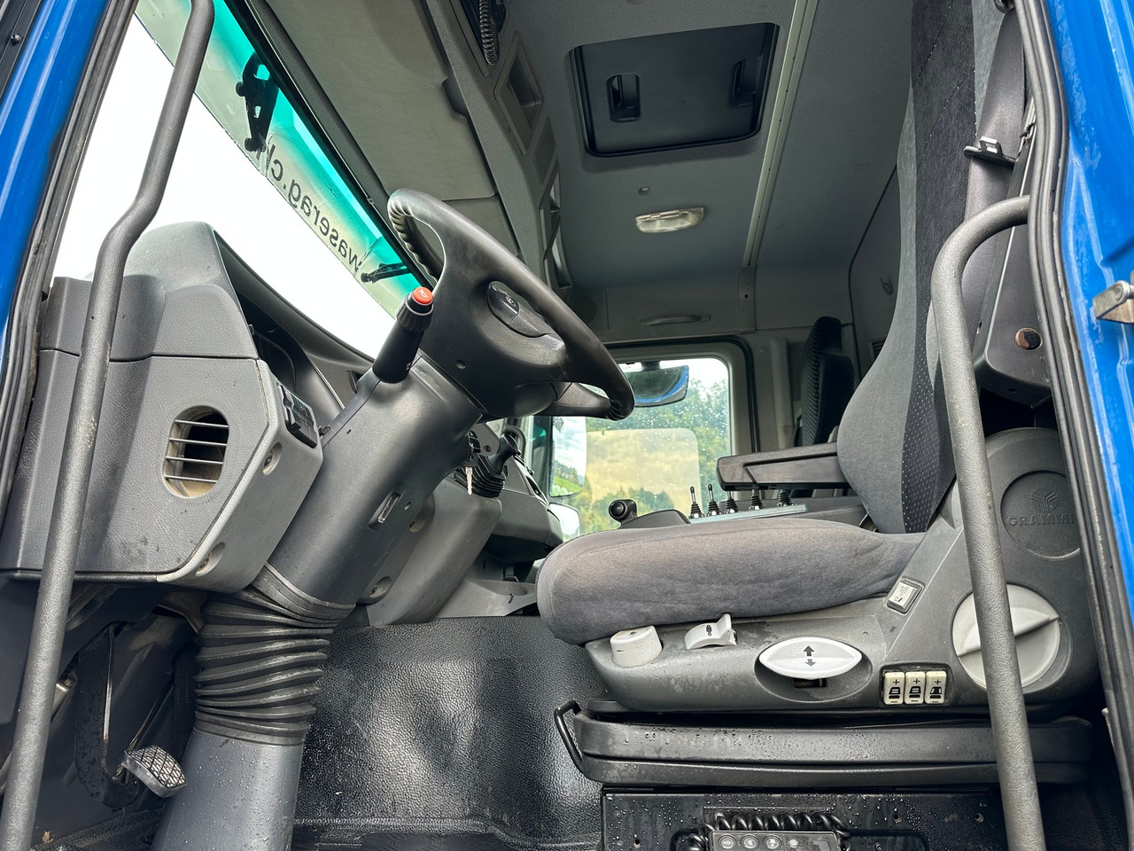 MERCEDES-BENZ Actros 18.32 4x2 Trösch absetzkipper - Absetzkipper: das Bild 3 MERCEDES-BENZ Actros 18.32 4x2 Trösch absetzkipper - Absetzkipper: das Bild 3