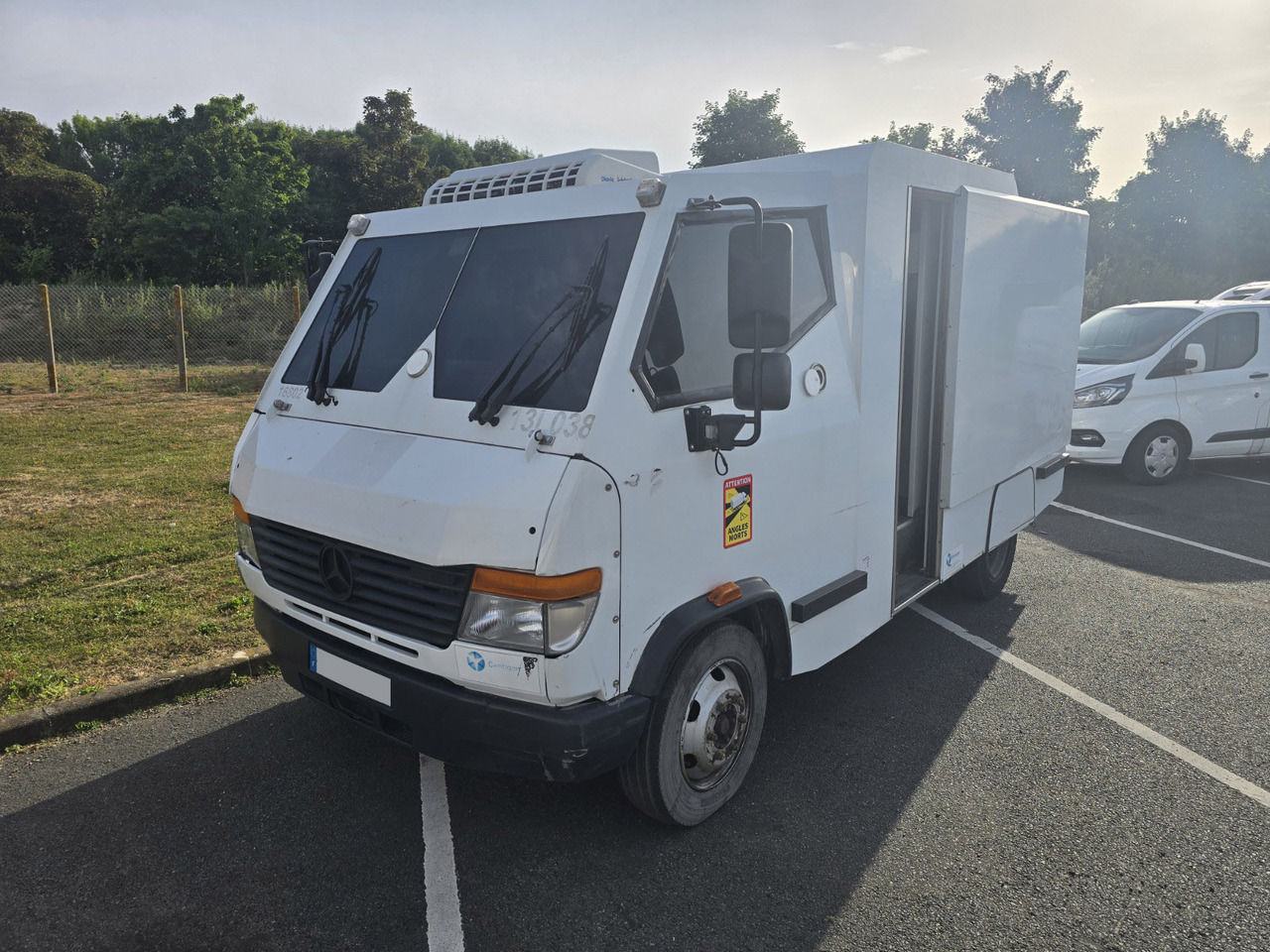 Mercedes Vario 816 - Geldtransporter: das Bild 2 Mercedes Vario 816 - Geldtransporter: das Bild 2
